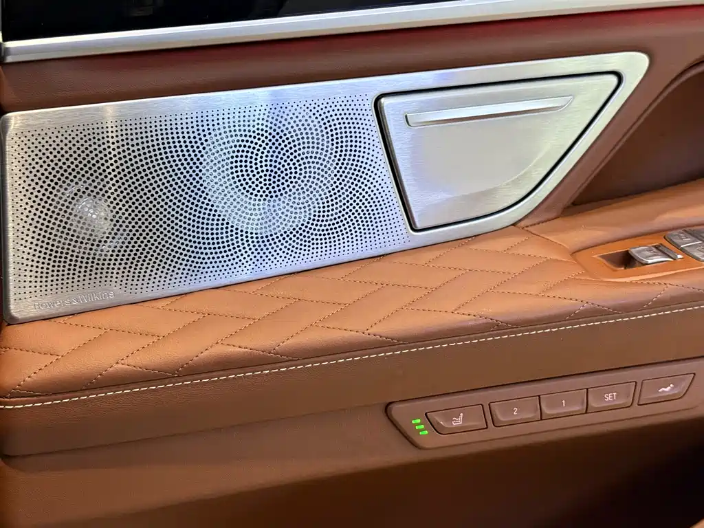BMW 7 Series 2019 — фото 13