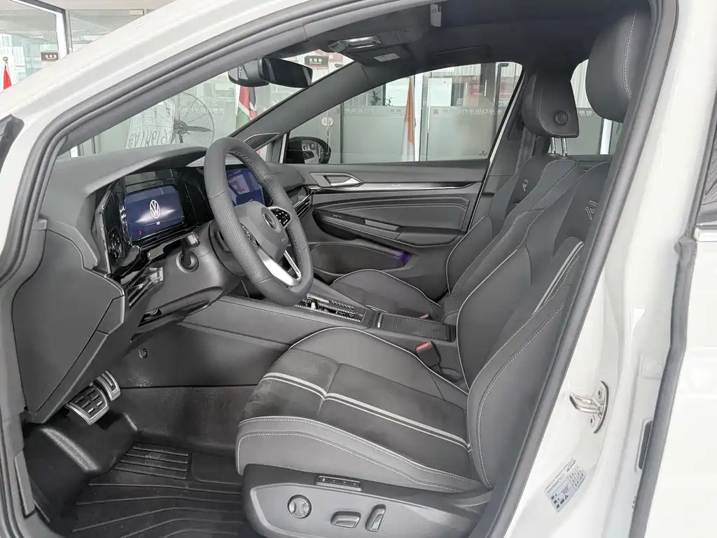 Volkswagen Golf 2022