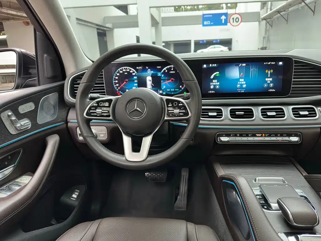 Mercedes-Benz GLE 2019 — фото 19