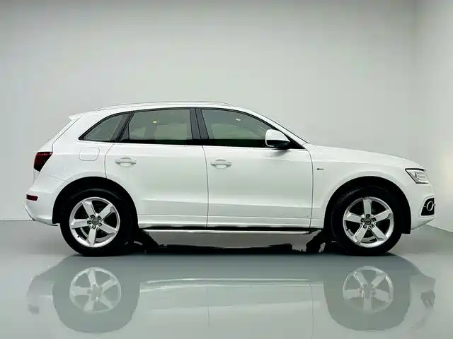 Audi Q5 2018 — фото 14