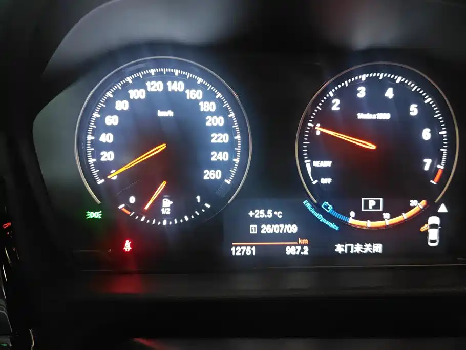 BMW 1 Series 2022 — фото 14