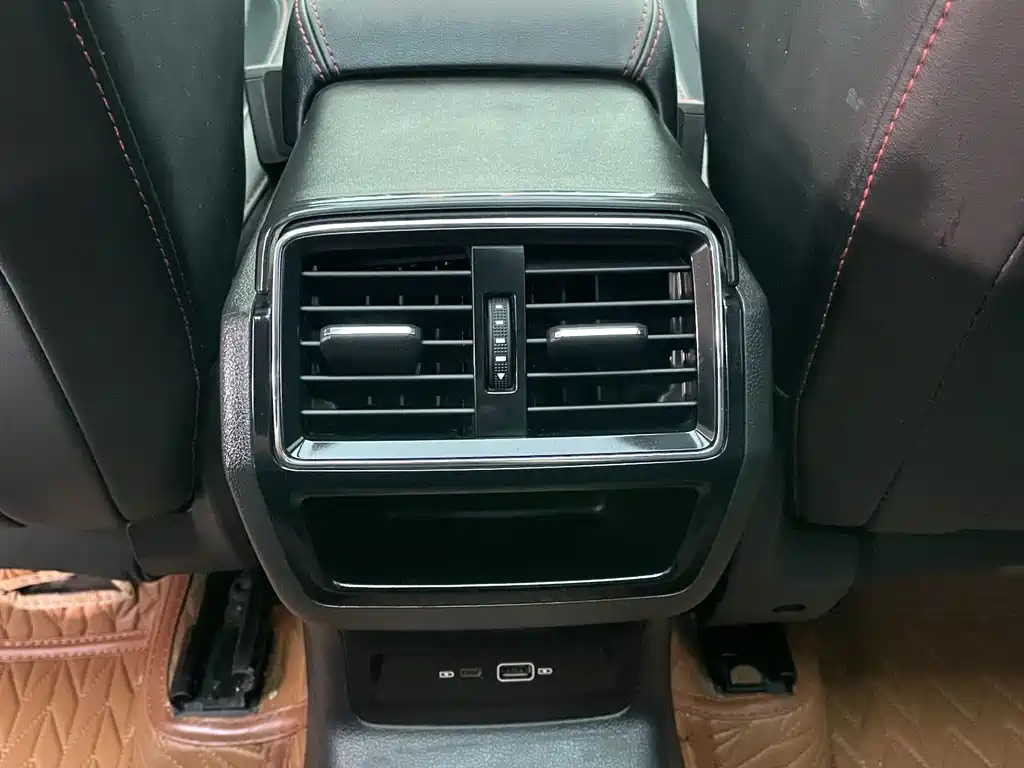 Skoda Karoq 2023 — фото 22