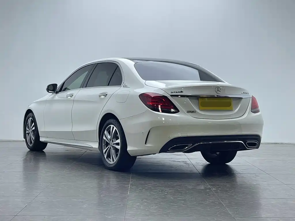 Mercedes-Benz C-Class 2020