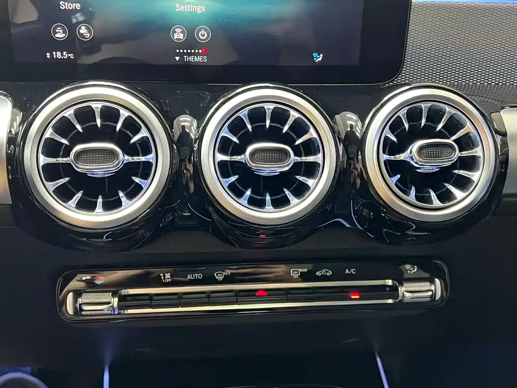 Mercedes-Benz GLB 2021 — фото 19