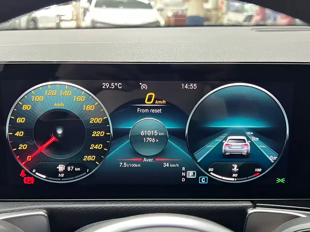 Mercedes-Benz GLB 2021 — фото 16