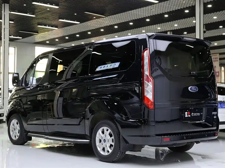 Ford Tourneo 2021 — фото 21