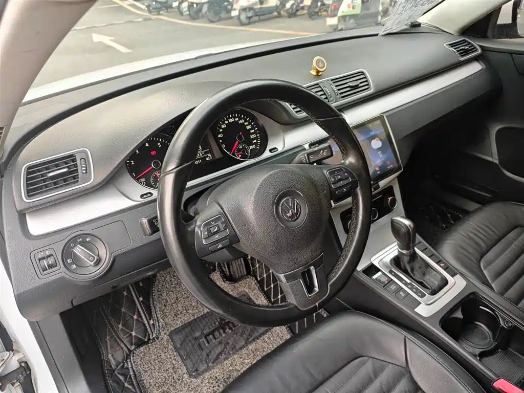 Volkswagen Magotan 2014