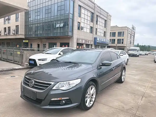 Volkswagen CC 2011