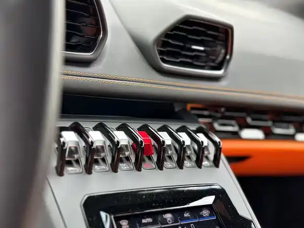Lamborghini Huracan 2020