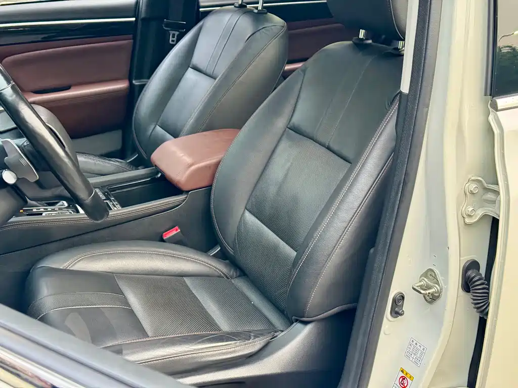 GAC Motor Trumpchi GS8 2019 — фото 16