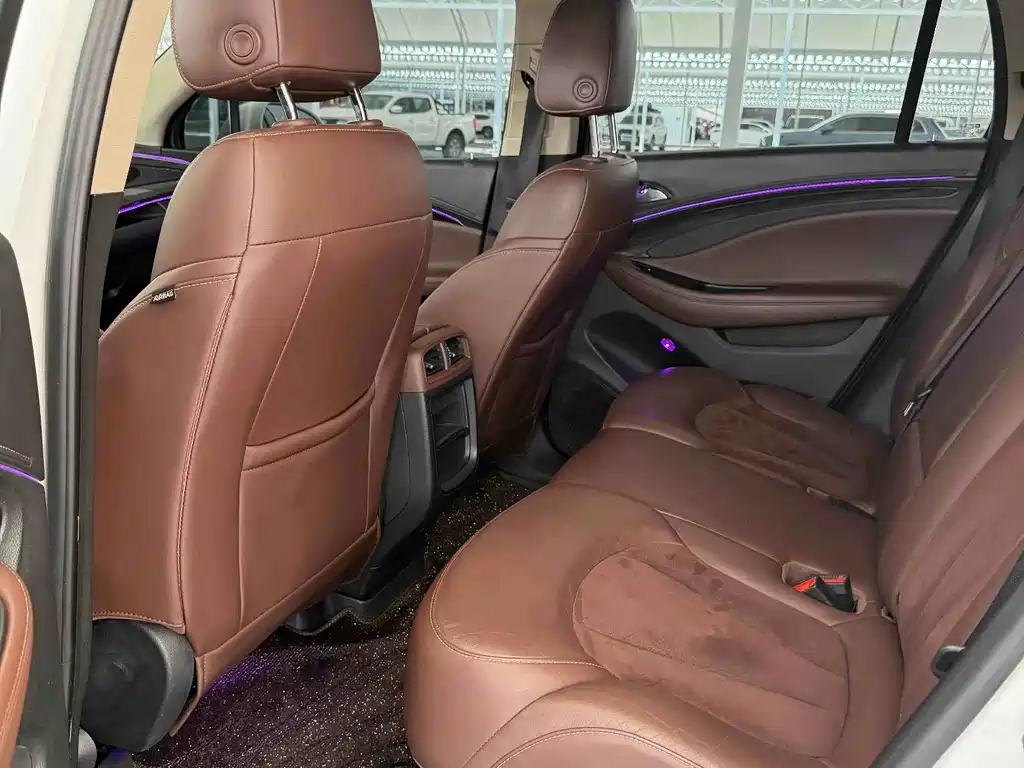 Buick Envision Plus 2017 — фото 3