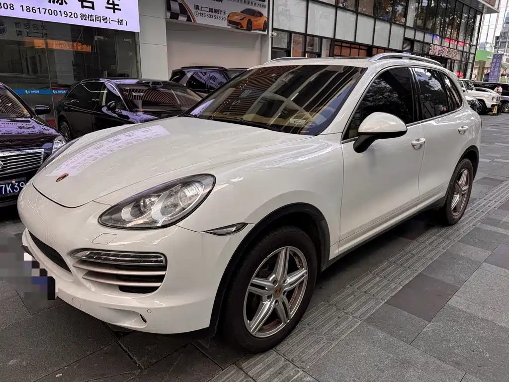 Porsche Cayenne 2014 — фото 1