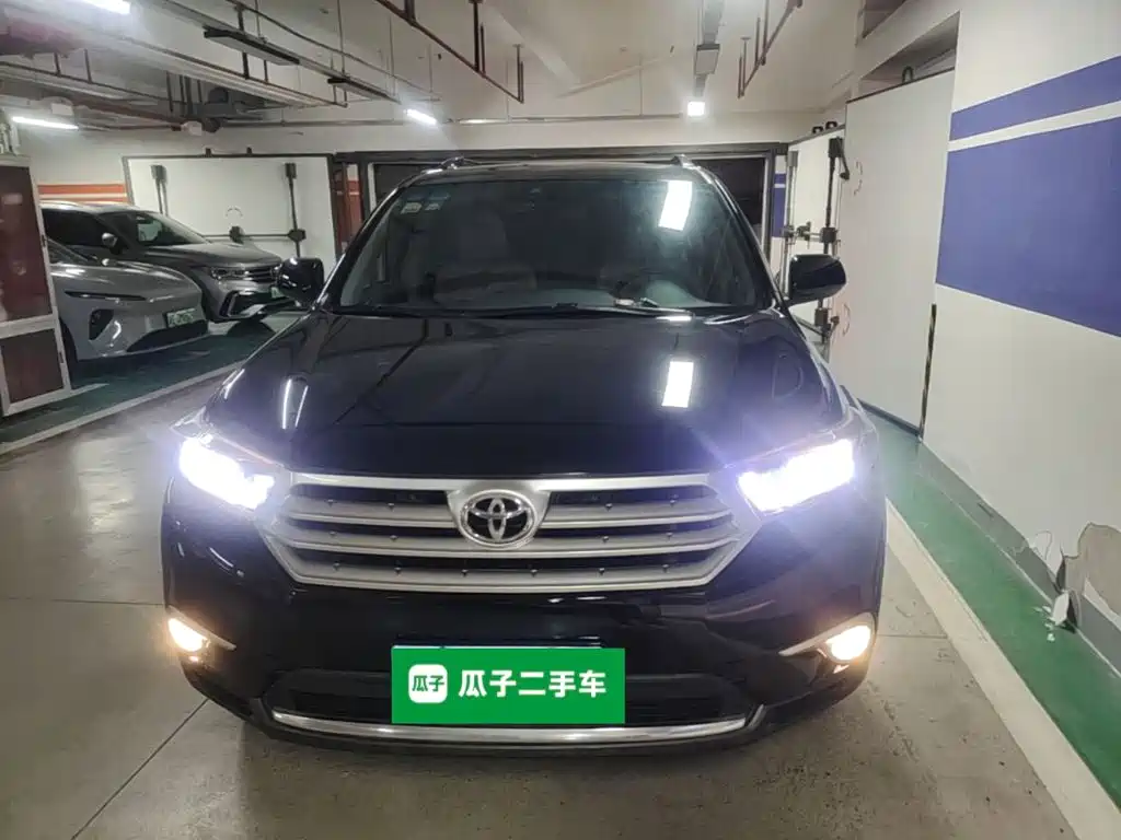 Toyota Highlander 2015 — фото 3