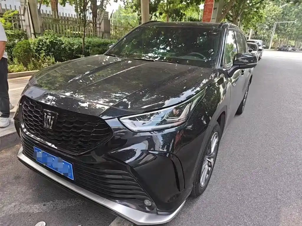 Toyota Crown Kluger 2025