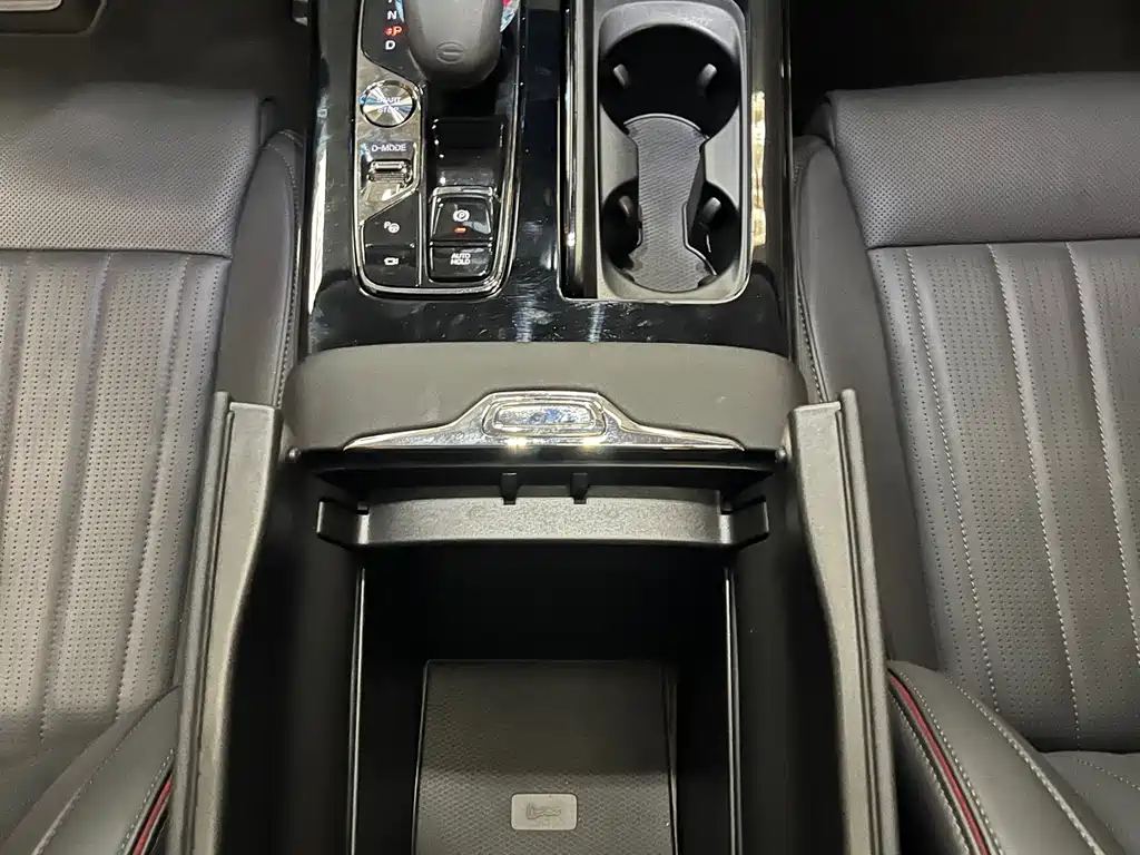 GAC Motor Trumpchi E9 2025 — фото 18