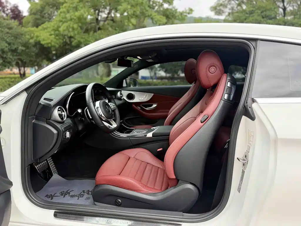 Mercedes-Benz C-Class 2020