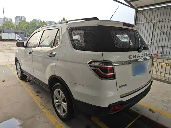 Changan Auchan CX70 2016