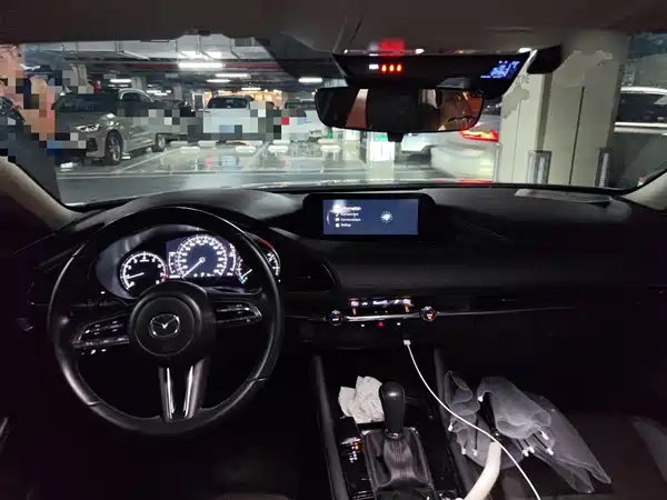 Mazda 3 Axela 2024