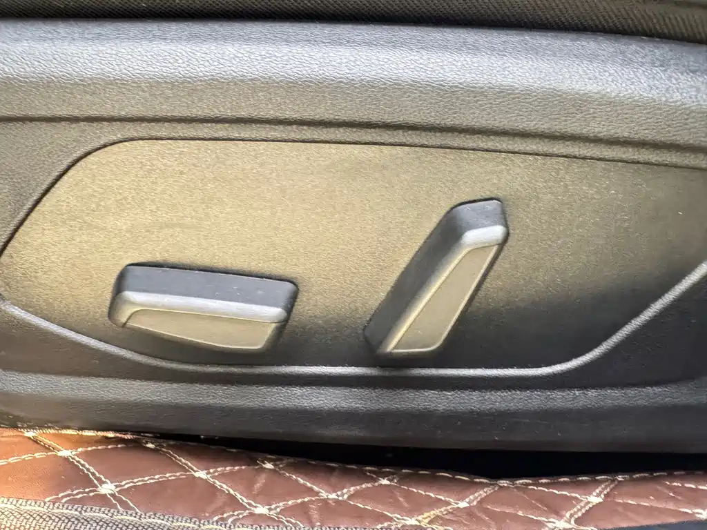 Hyundai Elantra 2023 — фото 20