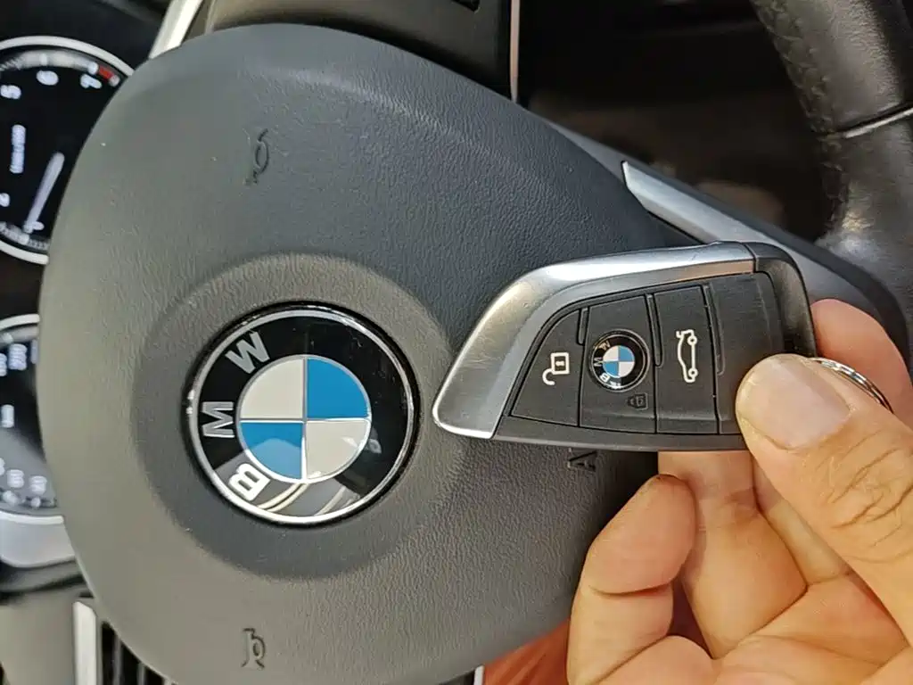 BMW 1 Series 2019 — фото 15