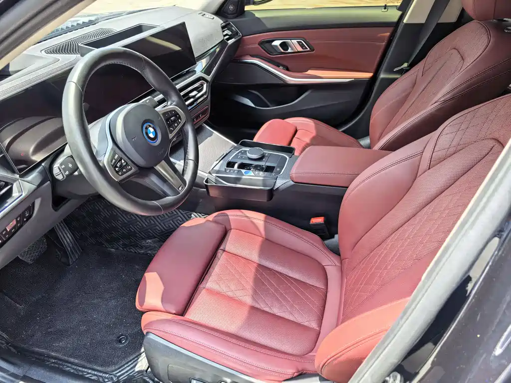 BMW i3 2024 — фото 4