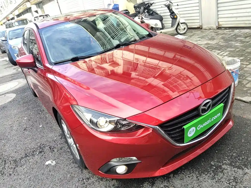 Mazda 3 Axela 2015