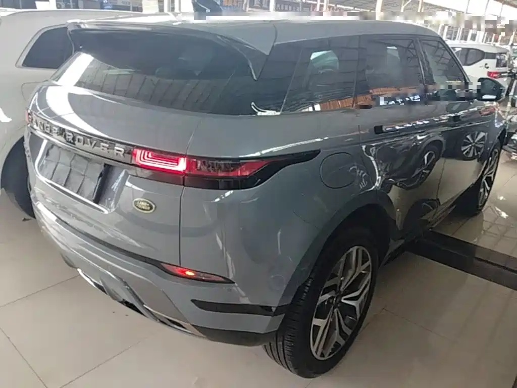 Land Rover Evoque 2021 — фото 7