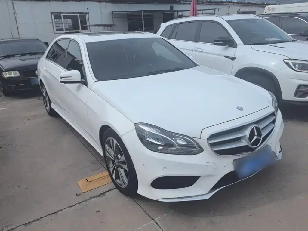 Mercedes-Benz E-Class 2015