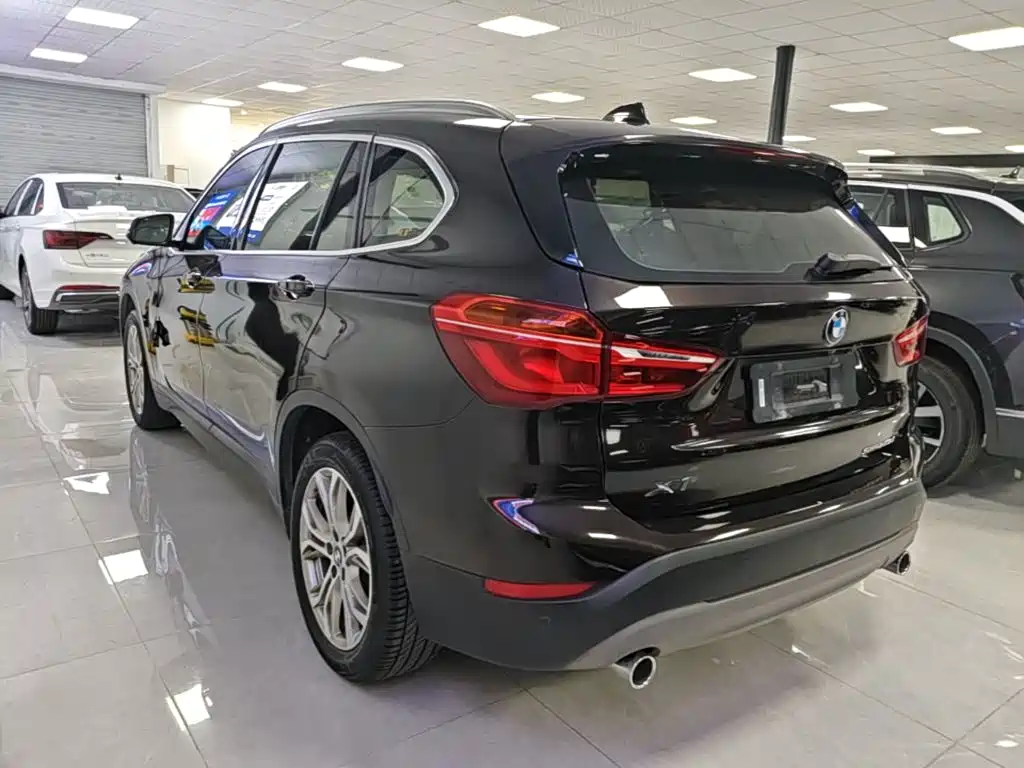 BMW X1 2018 — фото 23