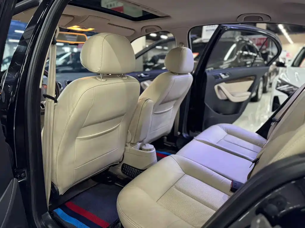 Volkswagen Lavida 2011