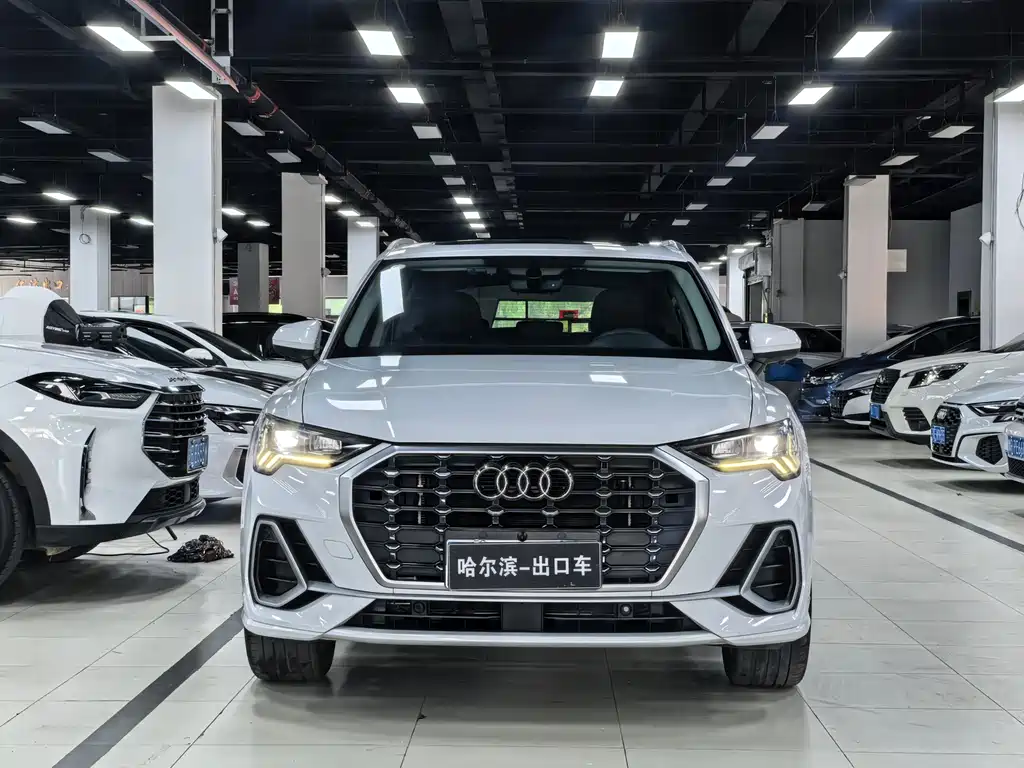 Audi Q3 2023 — фото 2