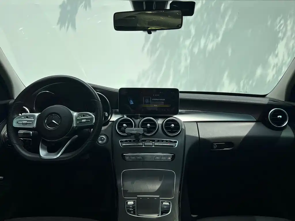 Mercedes-Benz C-Class 2021