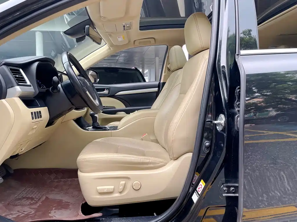 Toyota Highlander 2020