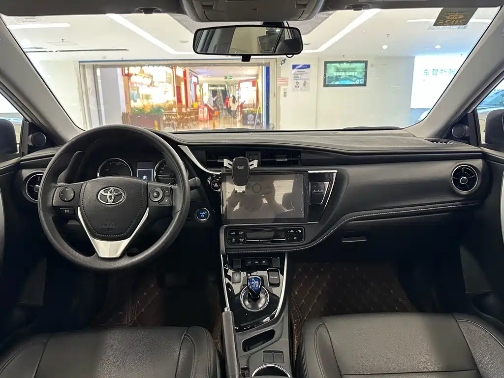 Toyota Corolla Hybrid 2019 — фото 16