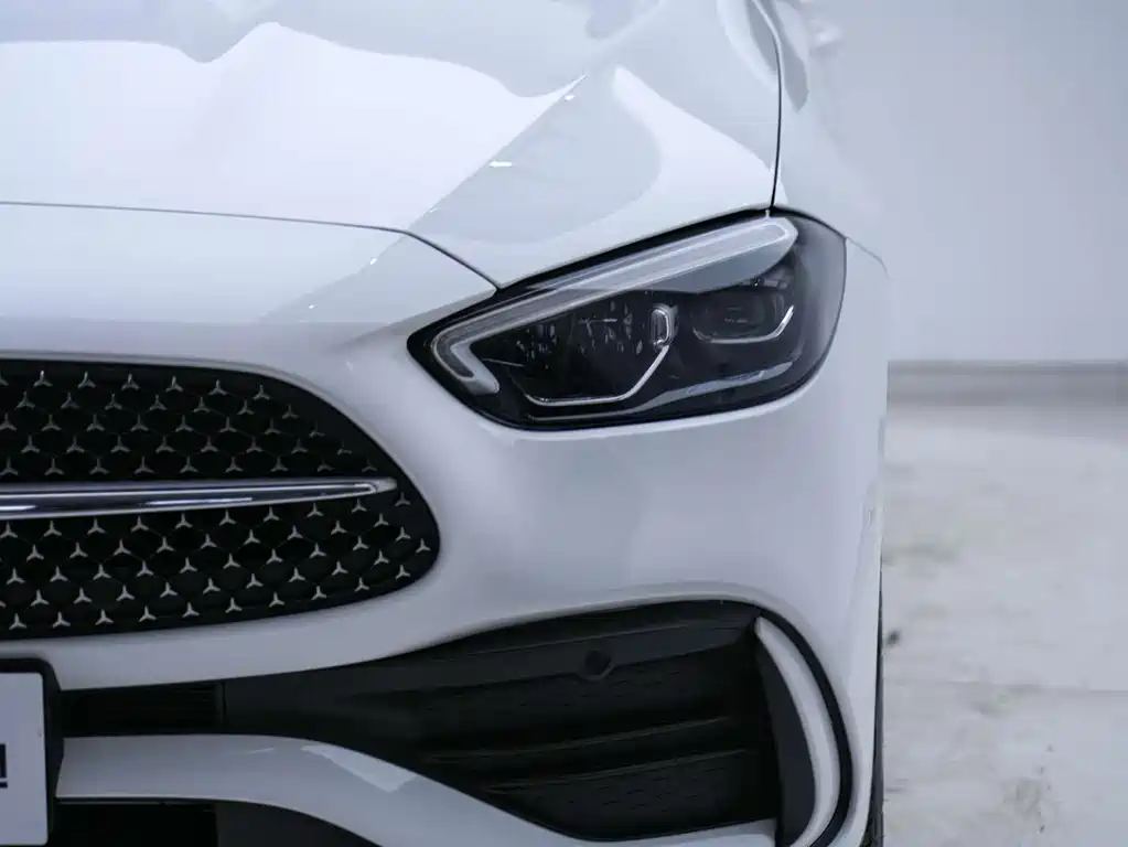 Mercedes-Benz C-Class 2023