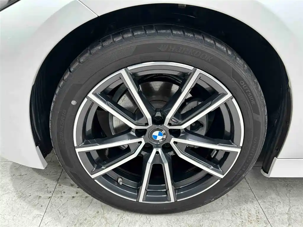 BMW 3 Series 2023 — фото 20