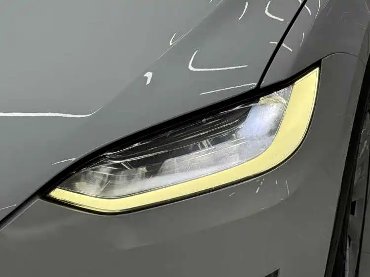 Tesla Model X 2017 — фото 7