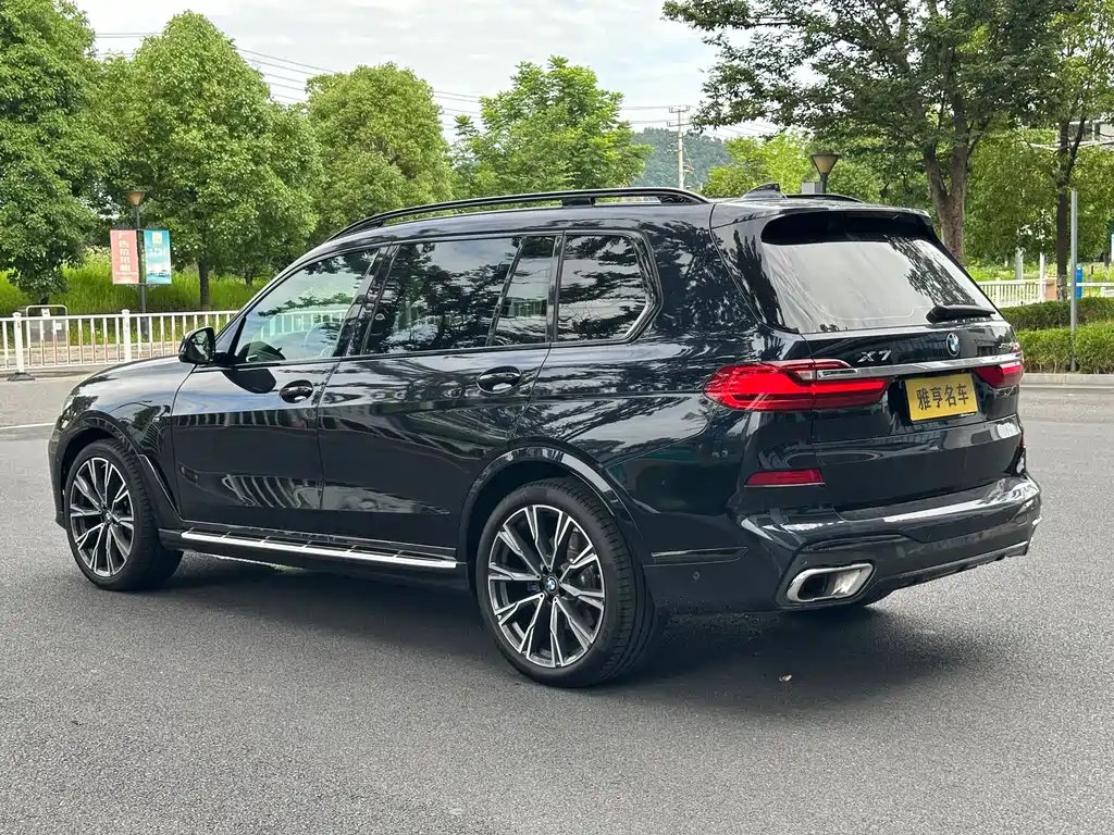 BMW X7 2019 — фото 18