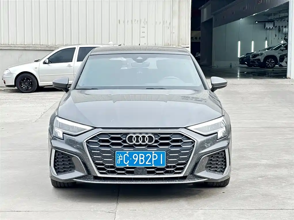 Audi A3 2022 — фото 2