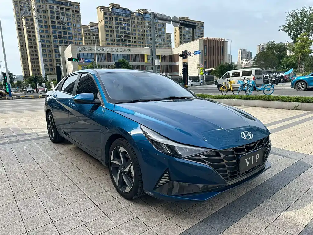 Hyundai Elantra 2022 — фото 2