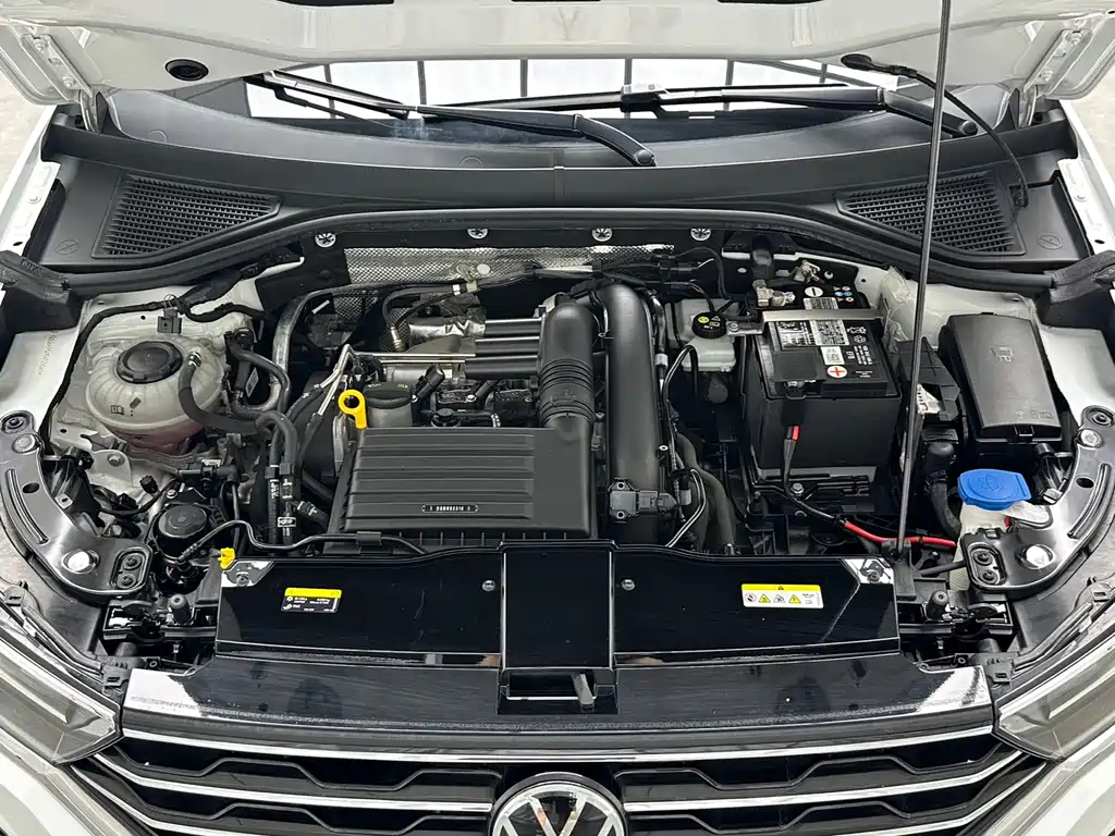 Volkswagen T-Roc 2023 — фото 15