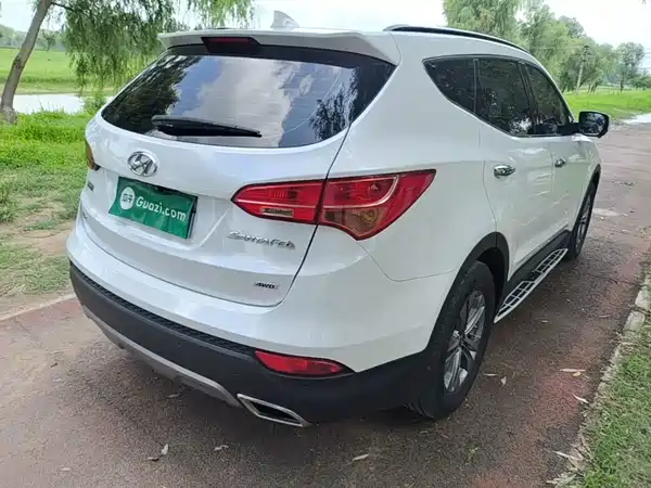 Hyundai Santa Fe 2016