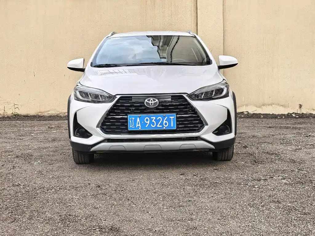 Toyota Yaris L 2021