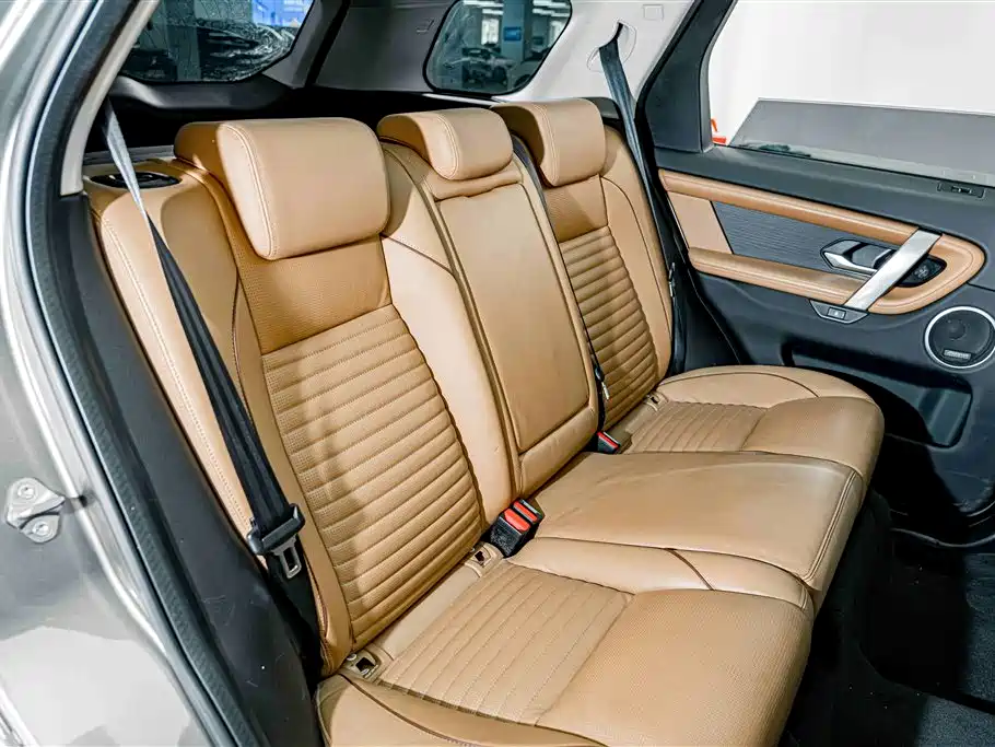 Land Rover Discovery Sport 2024 — фото 22