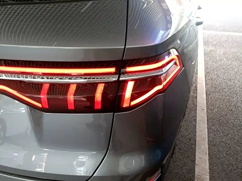 BYD Pro New Energy 2023 — фото 8