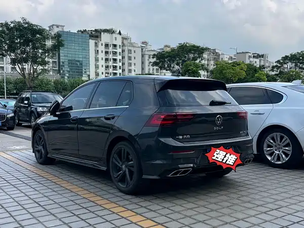Volkswagen Golf 2021