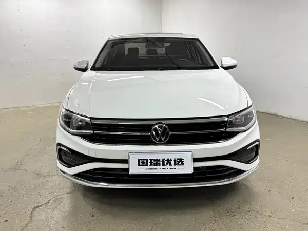 Volkswagen Bora 2023