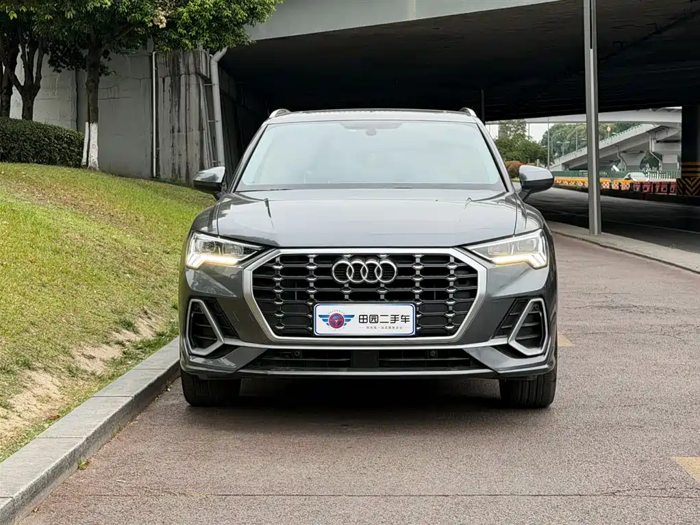 Audi Q3 2020 — фото 2