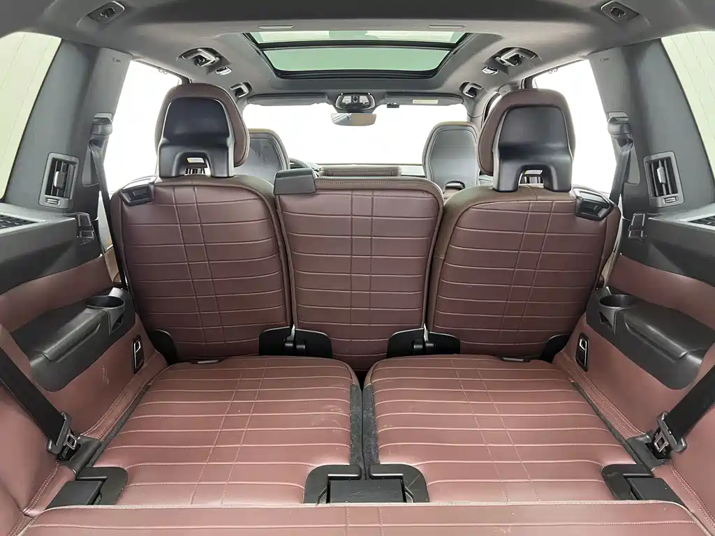 Volvo XC90 2023 — фото 19