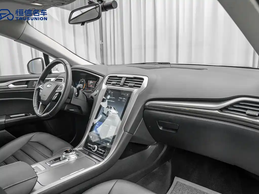Ford Mondeo 2020 — фото 13